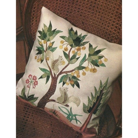 Better Homes and Gardens Embroidery 1978, Hardcover - Picture 10 of 11